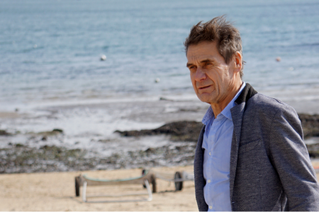 How to Choose the Right Incontinence Supplies for Men Over 50